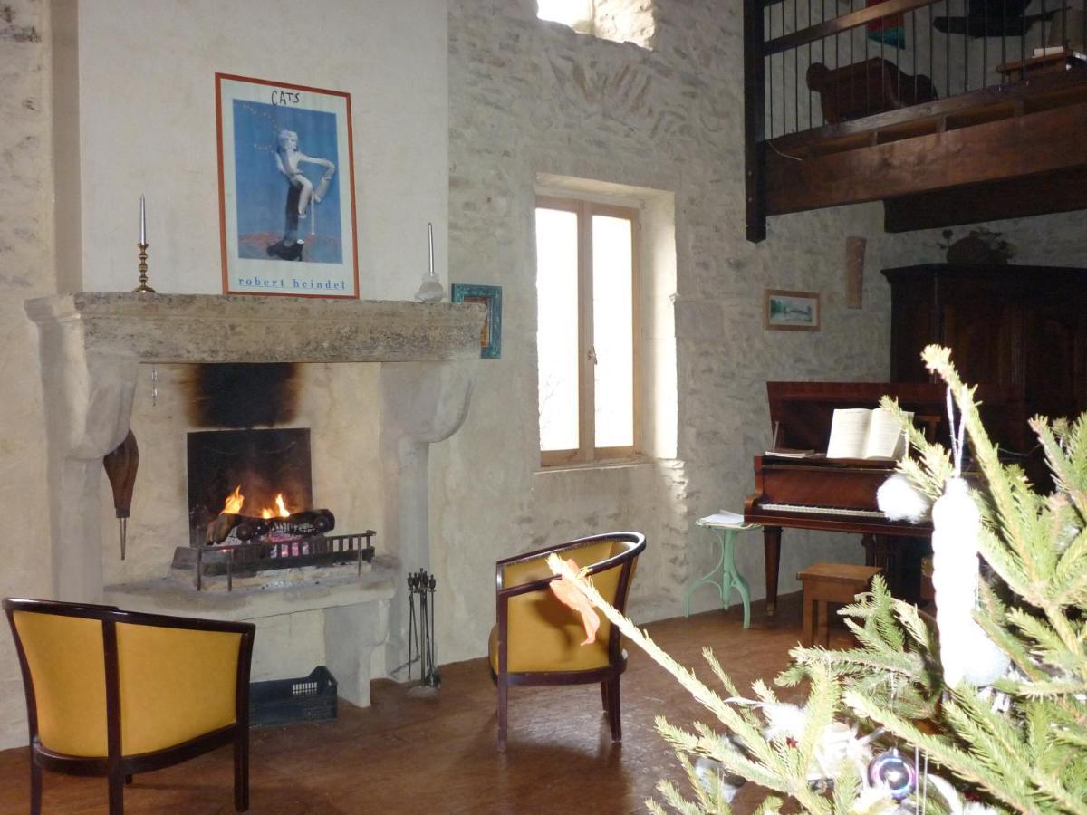 Le Mas De La Roche Bed and Breakfast Montbrison-sur-Lez Buitenkant foto